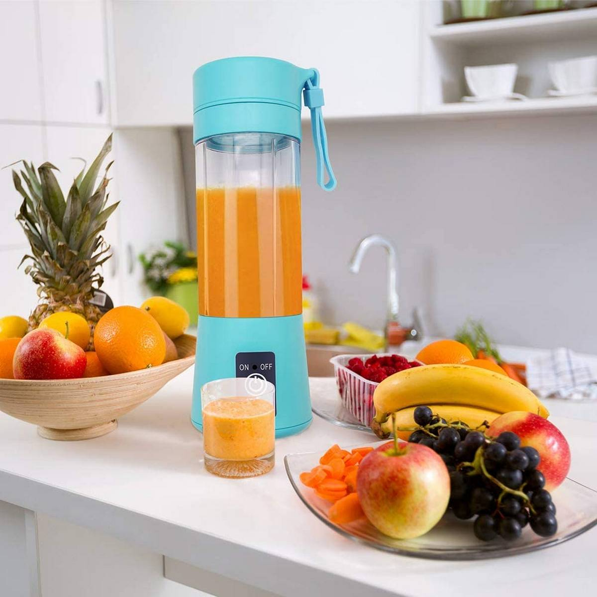 Portable 6-Blade USB Rechargeable Juicer Blender
