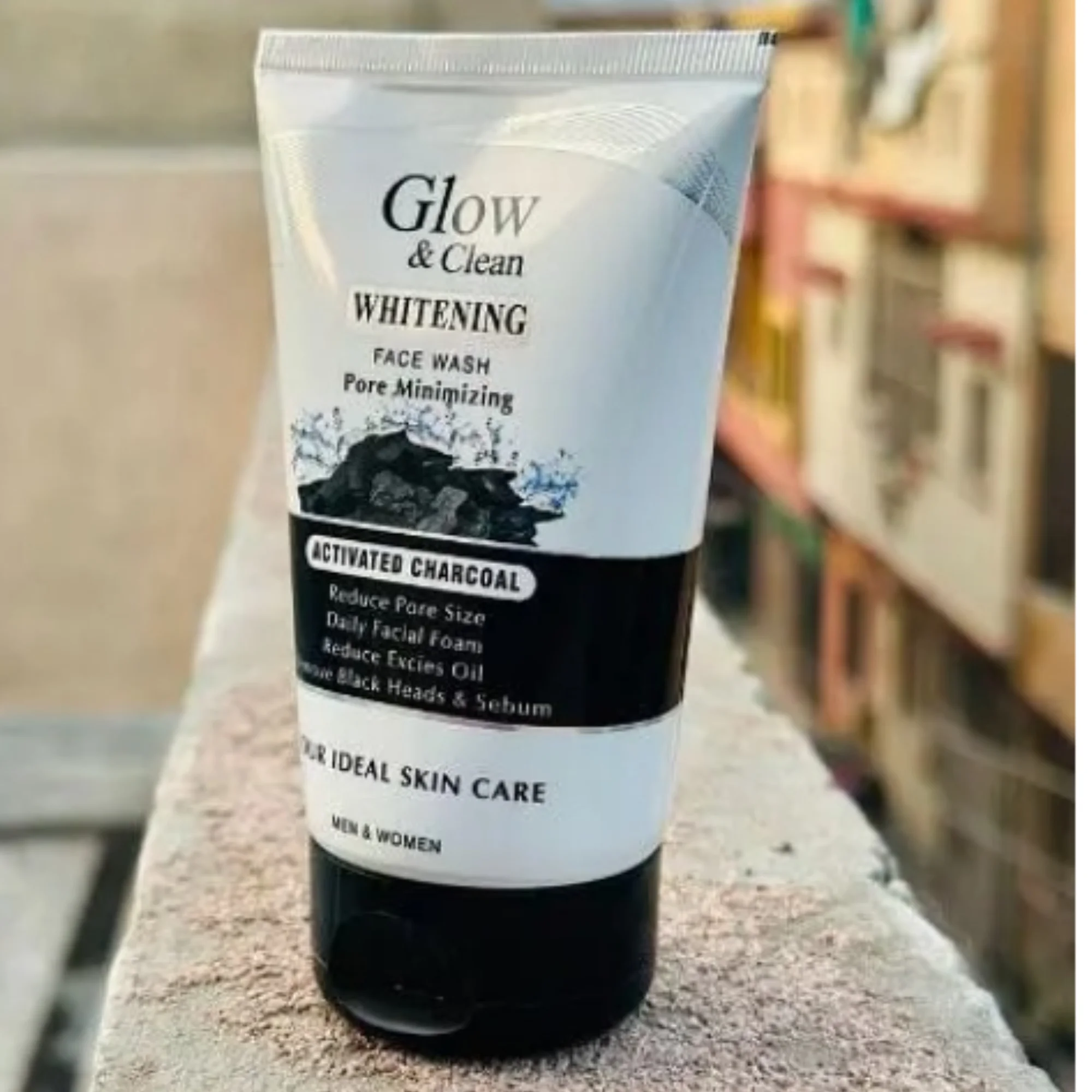 Glow & Clean Charcoal Face Wash - Image 2