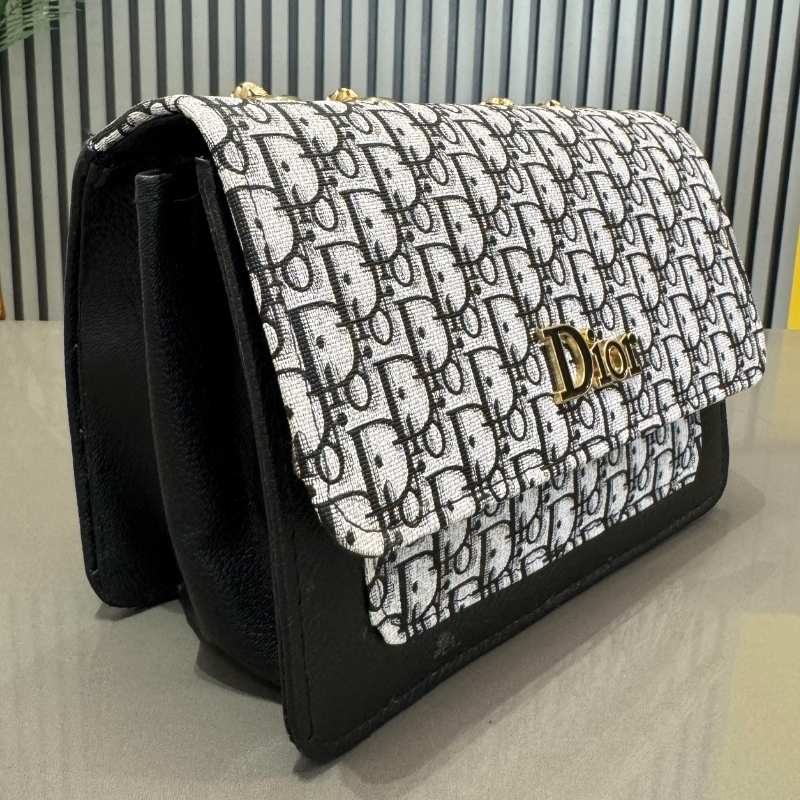 Black Elegant Cat Handle Handbag - Image 3